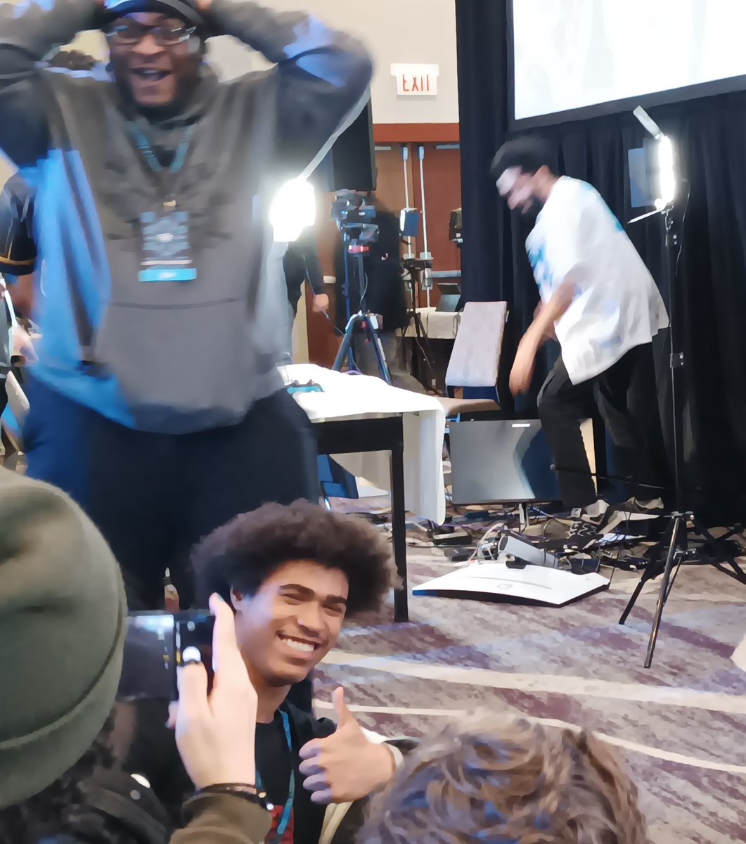 Caseeby @ home for a while tweet media