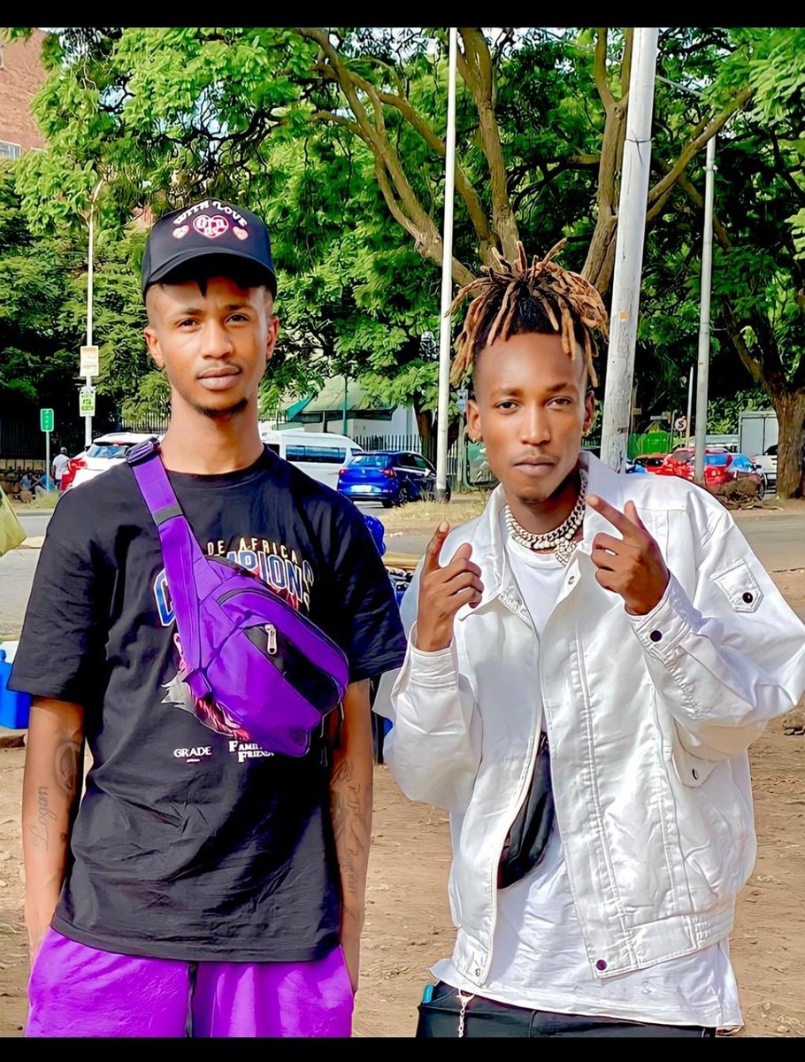 creatives_m's tweet photo. Loco Merx shared about his relationship with Emtee live on Tshwane FM Radio, he further explains why he hasn't released his songs with Emtee as of yet.

He touches on Record Labels, touring with Emtee, Music and more. What an inspiring Interview, https://t.co/3twvpNIGSZ #SAHipHop https://t.co/v60VxFpDQb