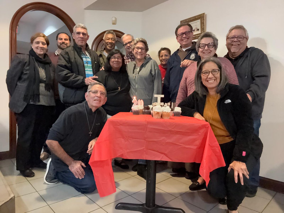CapuchinsNJ_SE's tweet image. Congratulations to the St. Francis of Assisi / Espero de Cristo Secular Franciscans Fraternity for 16 years of Canonical establishment 🥳 🎉 🙏 and the original members who professed 20 years ago. 🎂 🥳 🎉 🪅 🎊 🙏 🤲 

#Seculars #Franciscans #Capuchins #laity #Catholics