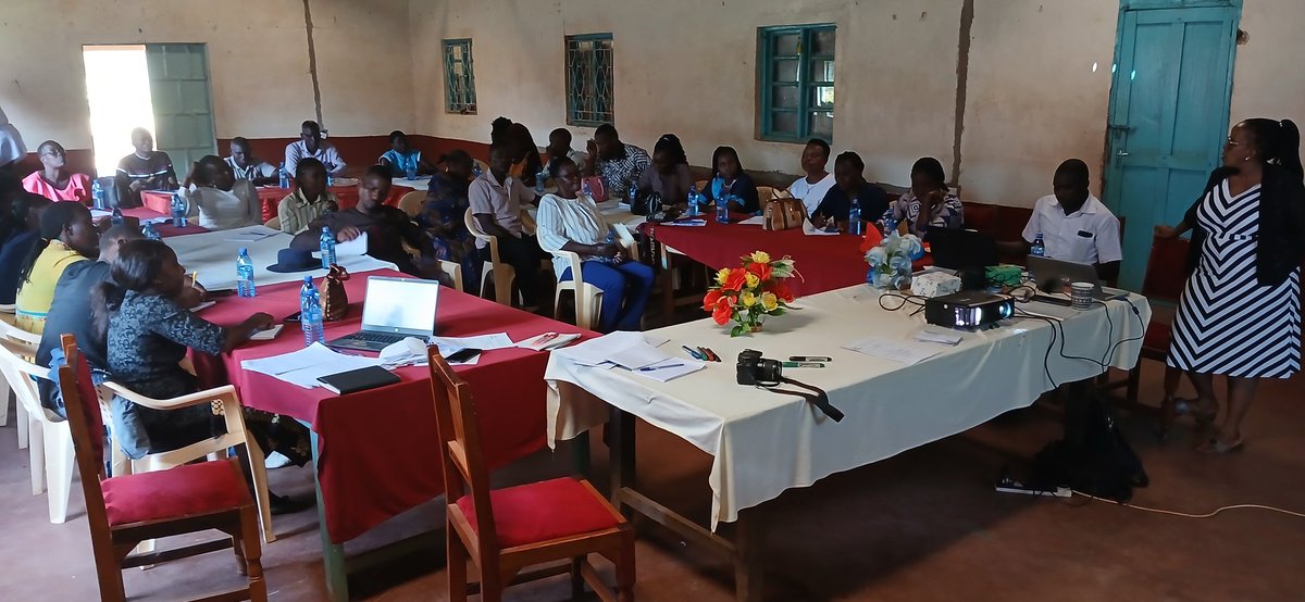 Gradif_kenya's tweet image. During the Social Accountability Training for community structures in Mbeere North Sub-County, the focus is on advocating for increased resources to establish a comprehensive ECDE model in Mbeere North and improve learning infrastructure to support ECDE learners across the county