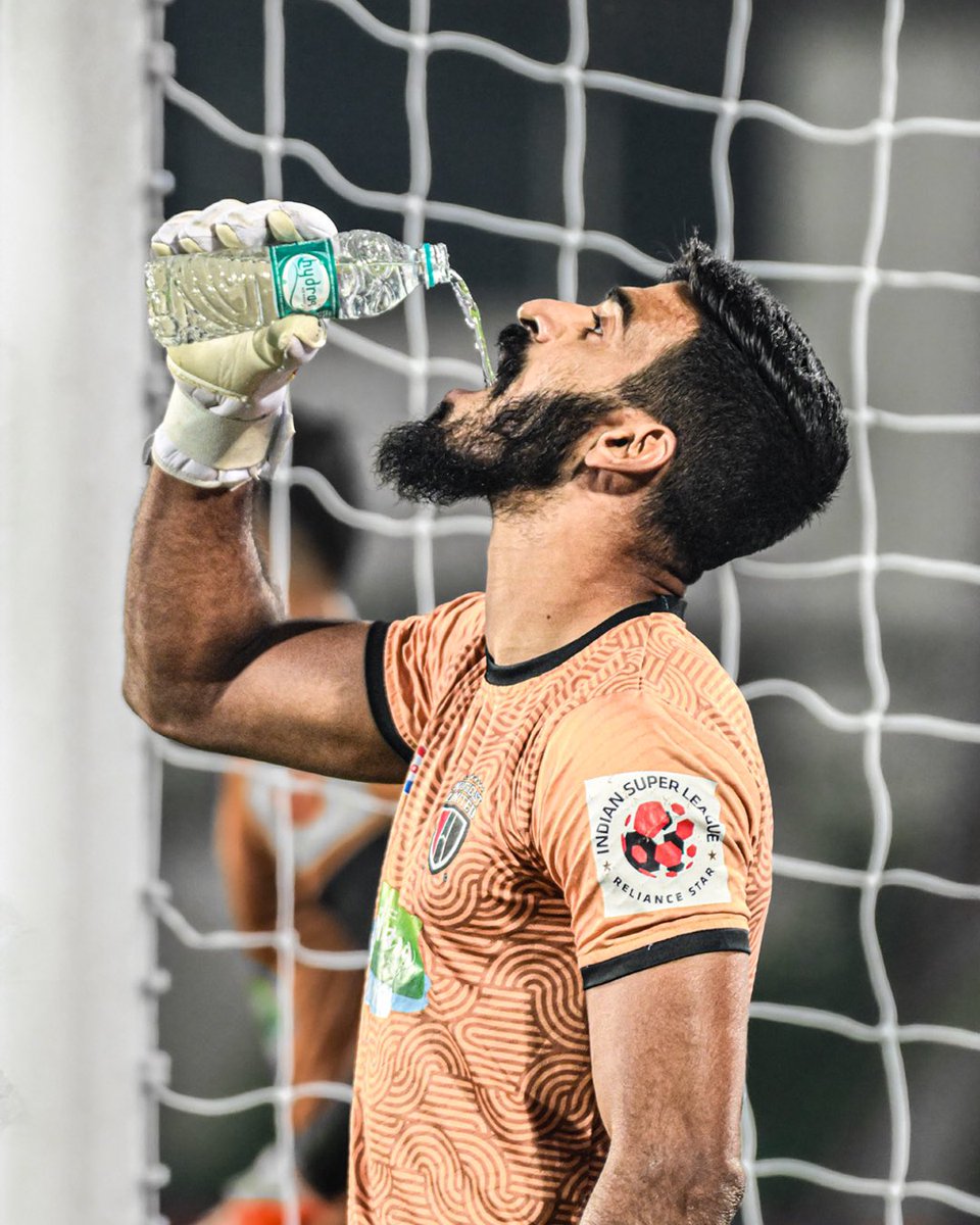 NEUtdFC's tweet photo. Hydros, keeping NorthEast United FC hydrated at all times... From the training field to the match! 💧
#StrongerAsOne #8States1United #hydros https://t.co/AR0gl8XQe3
