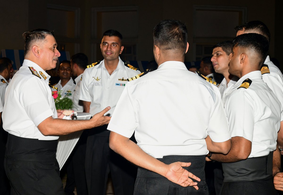 IN_WesternFleet's tweet photo. #FOCWF interaction with #SwordArm
RAdm Rahul Vilas Gokhale, NM addressed the Commanding Officers and officers of the #WesternFleet Ships at Karwar and shared his valuable insights, highlighted the aspects of safety in a very high Op Tempo and discussed the recent maritime security operations undertaken at sea and emphasised on โmaintaining the combat capabilityโ by keeping the Sword Sharp #WFShips.
@indiannavy
@IN_WNC
@DefPROMumbai