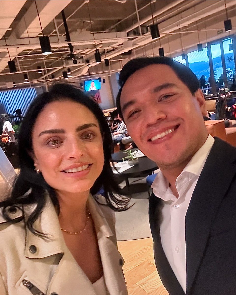 ¡Muy emocionado y agradecido por ser parte de este nuevo proyecto! 

Mi debut en @disney 🥳🎬

#EntreParedes, estreno el 12 de febrero en
#DisneyPlus.