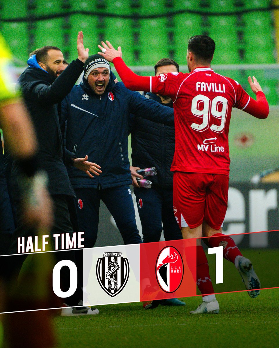 sscalciobari's tweet photo. ⚪️🔴🐔 #CESBAR HT 0-1
[23’ pt Favilli]
•
#sscbari #serieBKT #serieB #legaB https://t.co/MTAH3thQqv