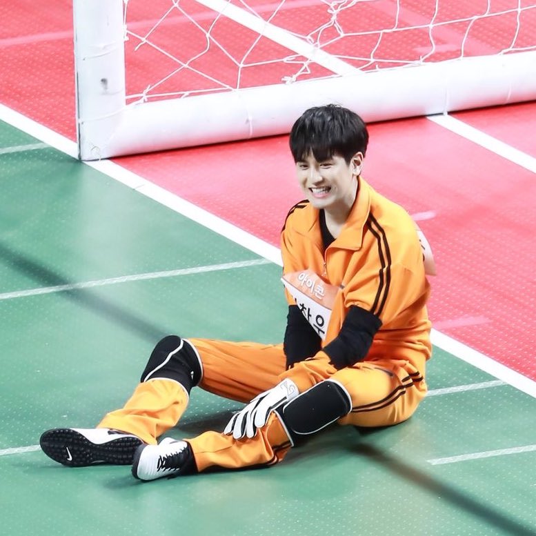 cos3mos's tweet photo. 직접 보면 제일 잘생긴 남자 생일 축하!🧡

THINKING OF CHANWOO
#HappyBday_Chanwoo
#CHAN @iKON_chan_w000 https://t.co/e0khfxqkha