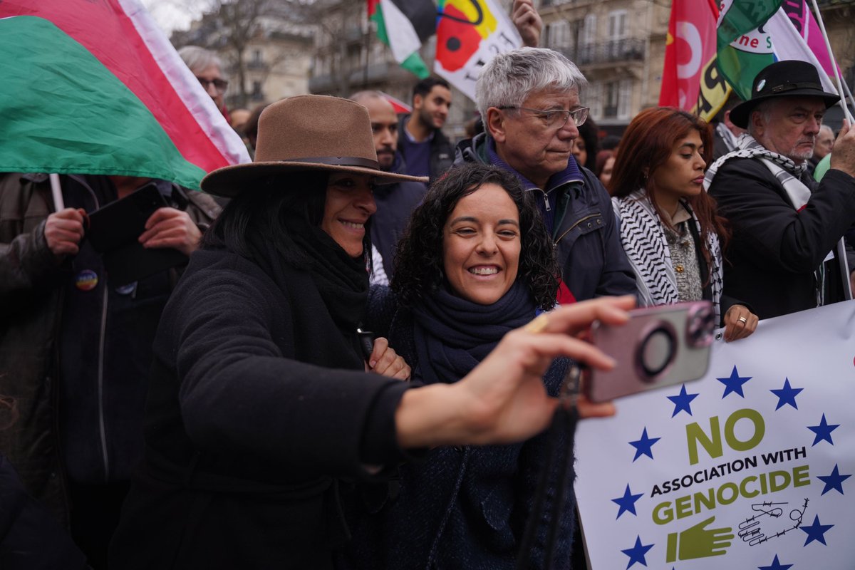 ManonAubryFr's tweet image. Nous continuons à nous mobiliser pour la Palestine ! 

Les armes se sont tues à Gaza. Mais le supplice des Palestiniens est loin d'être fini.

La 🇫🇷 et l’🇪🇺 doivent agir pour la paix, trainer les coupables du massacre devant la justice et mettre un terme à la colonisation.