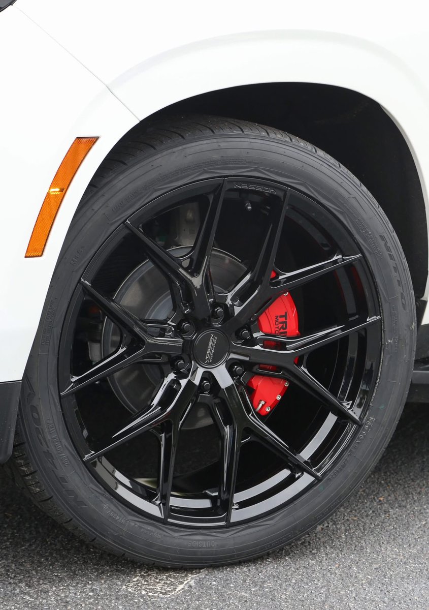 TrinityMoto's tweet photo. 2025 Tahoe RST 6.2L we just upgraded with 24-in @vossenwheels with @NittoTire all-season tires &amp; custom red caliper covers. To make the V-8 sound awesome, we also installed a @CorsaPerf dual exhaust with black tips. https://t.co/LoMy4zSbYJ
