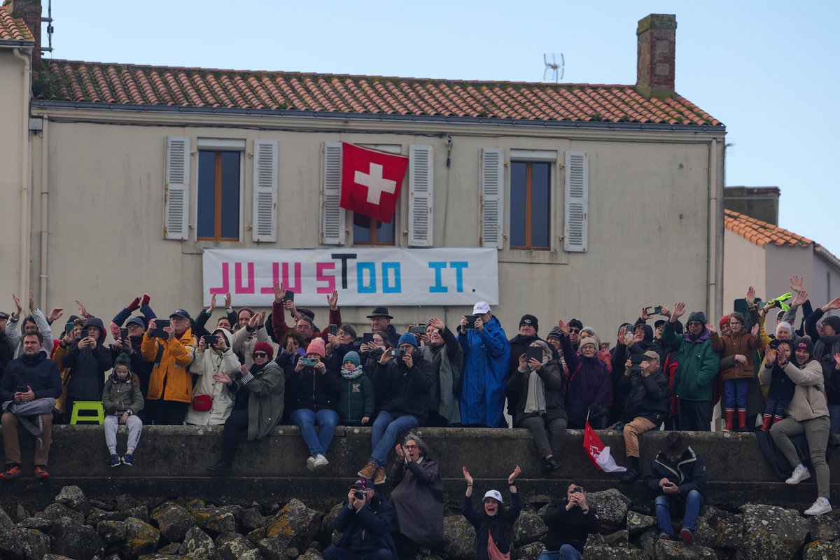 Justine Mettraux, première navigatrice et première internationale à boucler cette 10e édition du Vendée Globe 💙