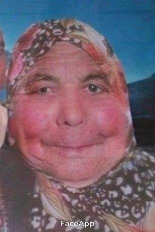 taymda herkese soverken bir anda kedi fotografi cikinca bizim yumusama