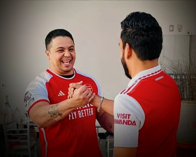 #LaPremierEnMAX #GunnersGdlConYair un abrazo hasta el cielo amigo.
#WOLARS
⚪🔴 GunnersGDL 🔴⚪