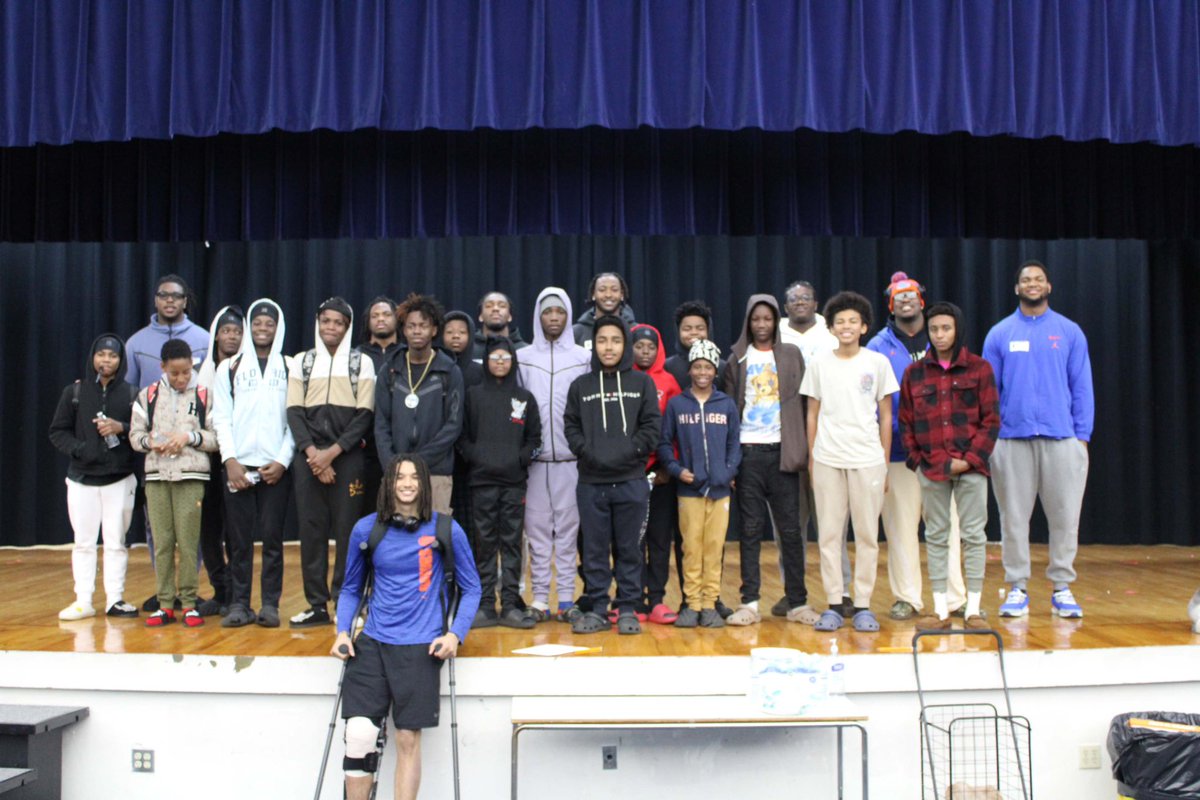 Knijeah Harris⁷⁷ (@knijeah) on Twitter photo Success is a community effort! Had a great time connecting with these kids and making an impact. Truly a blessing to be able to help the made for more program. Let's inspire and build together. Learn more by clicking the link madeformoreinspire.org <a href="/Fl_Victorious/">Florida Victorious</a> #FVFoundation Success is a community effort! Had a great time connecting with these kids and making an impact. Truly a blessing to be able to help the made for more program. Let's inspire and build together. Learn more by clicking the link madeformoreinspire.org <a href="/Fl_Victorious/">Florida Victorious</a> #FVFoundation