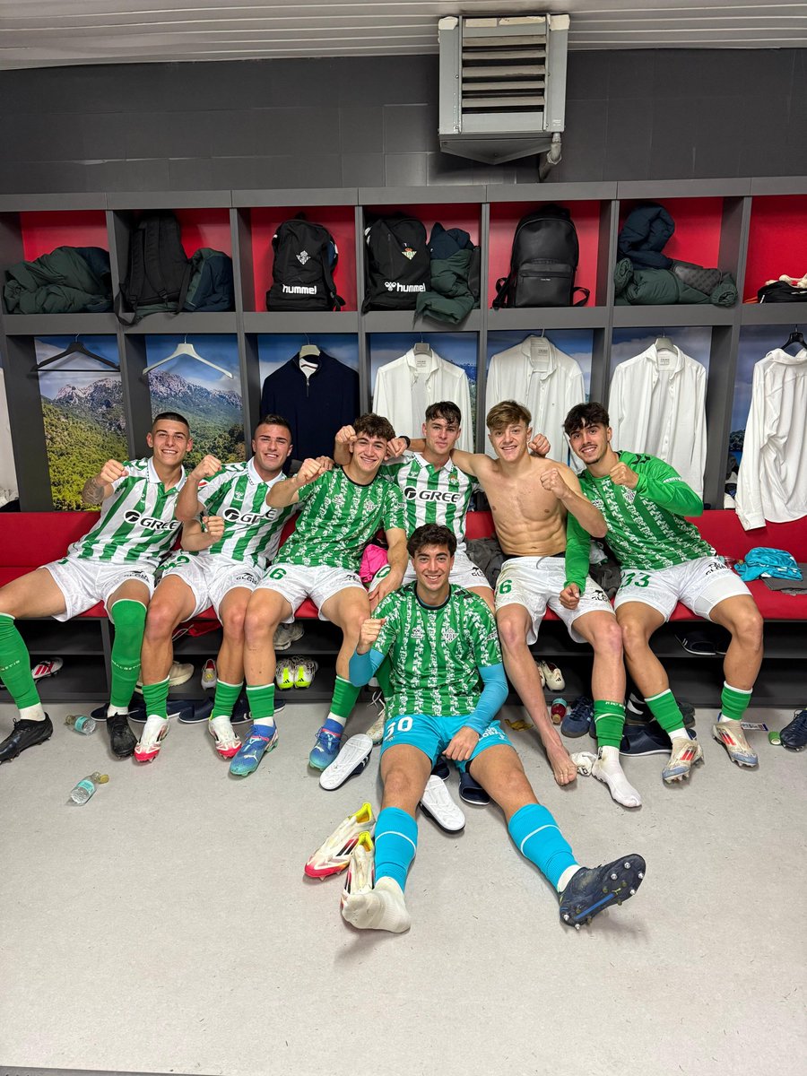 RealBetis's tweet image. 𝘾𝘼𝙉𝙏𝙀𝙍𝘼 𝘽𝙀𝙏𝙄𝙎.

#MallorcaRealBetis