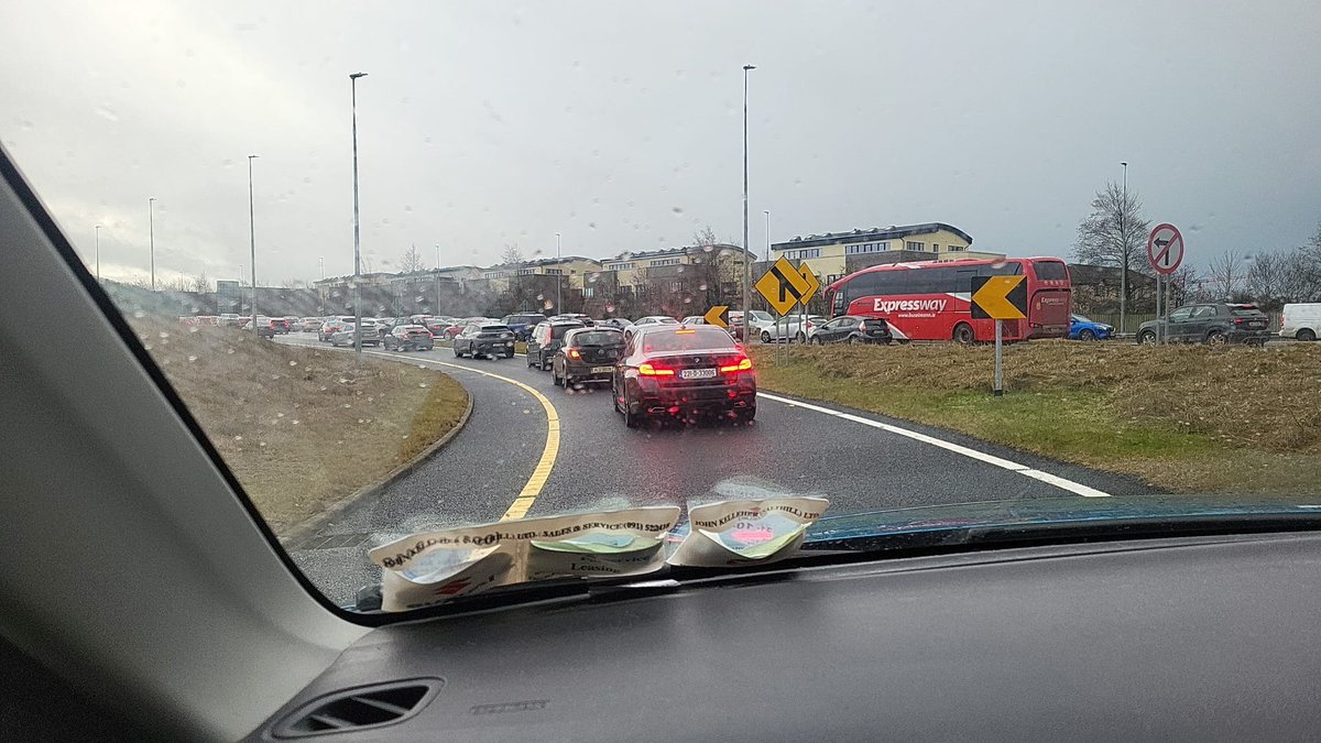 ManMonkeyMan's tweet image. Huge traffic jams around Galway due to little restoration of power around the county. So much for Galway super junior ministers. No restoration times for areas like Gort, Athenry, Kinvara.  #StormEowyn @ESBNetworks