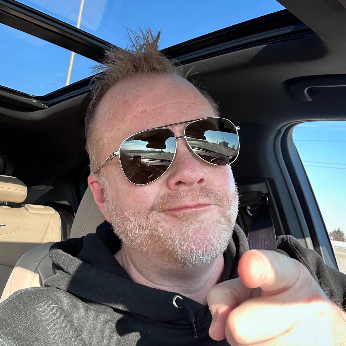 fishmornings's tweet image. Hey You!   Going to hang out with Weird Brother and Awesome SIL.  What’s fun in Chicago tonight?