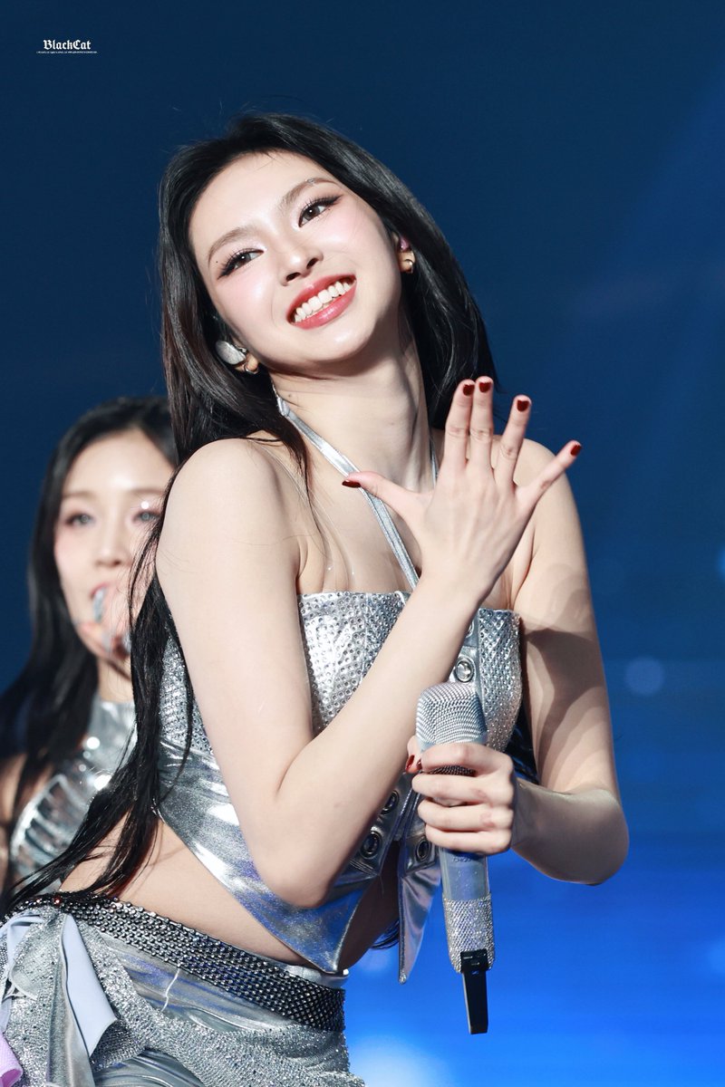 250125 HELLO MONSTERS - DAY1 #치키타 #CHIQUITA #베이비몬스터