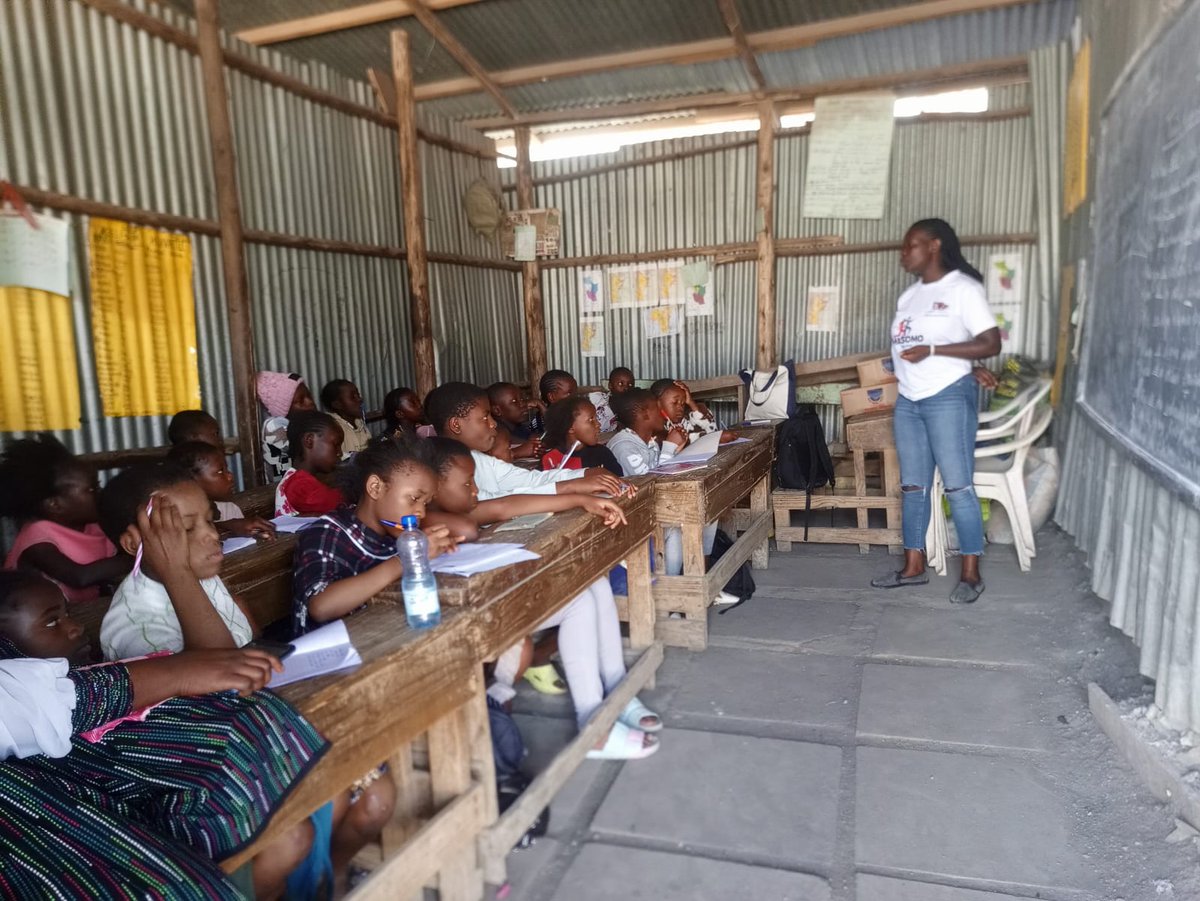 Shockingly, less than 1 in 3 schools (31%) globally have bins for menstrual waste in girls' toilets, dropping to 1 in 10 schools in sub-Saharan Africa.
💬 Let's continue this vital conversation! MH is a human right. Together, we can break barriers &amp; empower every girl to thrive.