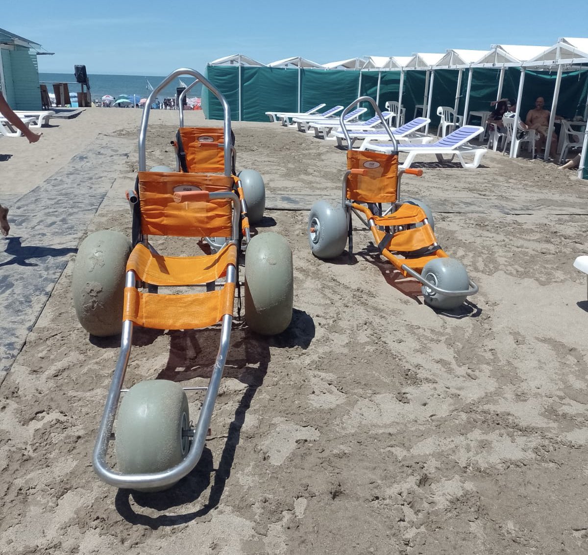 #AHORA | 📲 #Móvil de <a href="/raulicabralok/">raulicabral</a> desde Villa Gesell para #HayUnLugar. 

➡️ Dialoga con Marcelo Centurión, propietario del ‘Balneario Noctiluca’, un parador pionero en implementar políticas de accesibilidad para personas con discapacidad. 

💻 provinciaradio.com.ar