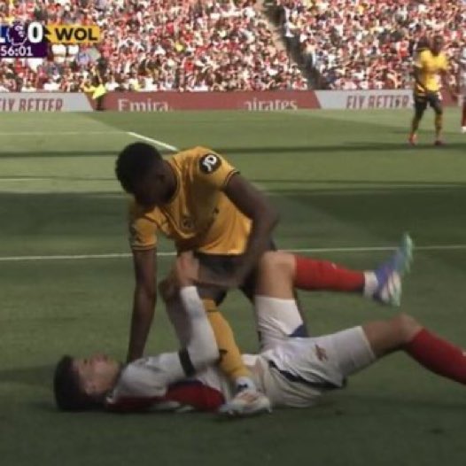 aviv_lavi's tweet photo. But choking someone is okay? https://t.co/DpiIW8Sqh5