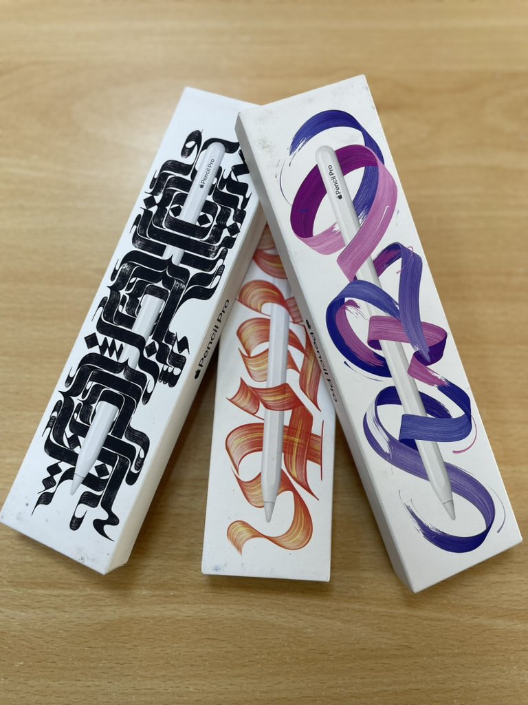 iStore9ja_'s tweet image. Unleash your creativity with precision and style. ✏️✨ The Apple Pencil Pro is your ultimate tool for designing, writing, and creating. 

Price: N250,000

#ApplePencilPro #ThinkCreateInspire #Oscars #DragRace