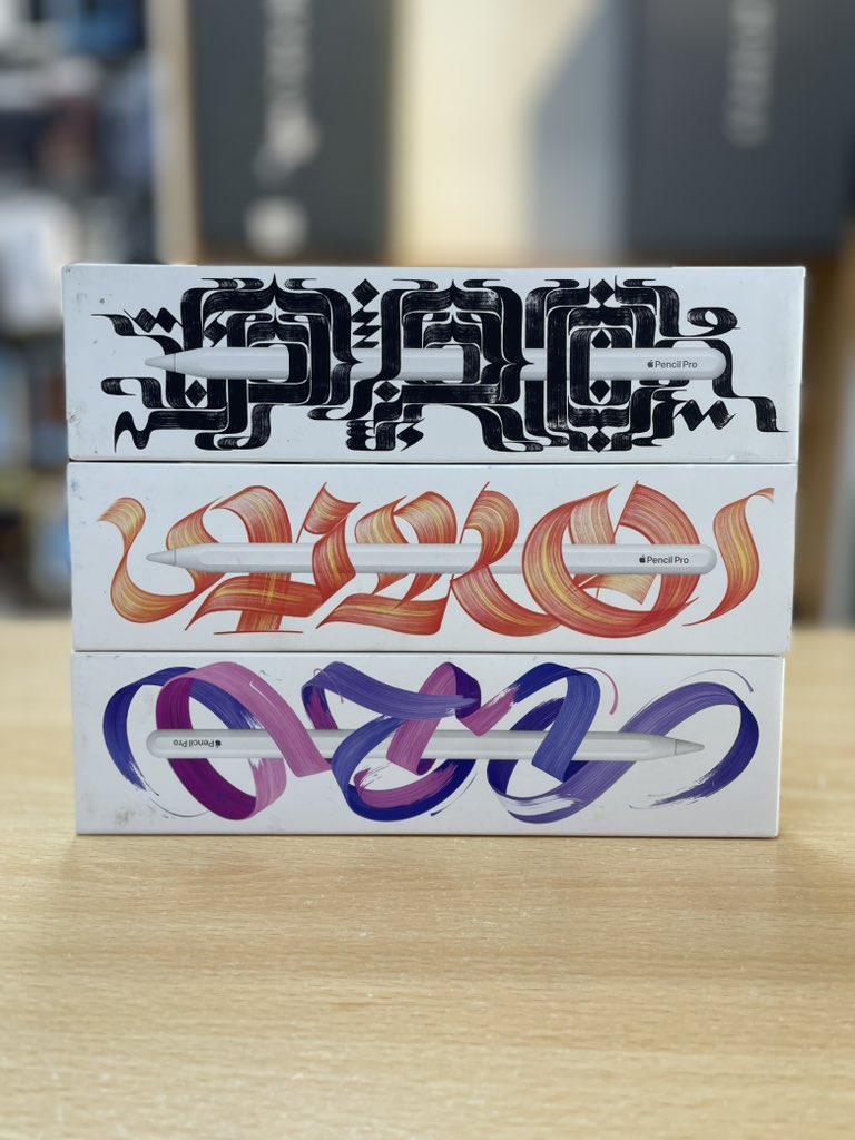 iStore9ja_'s tweet image. Unleash your creativity with precision and style. ✏️✨ The Apple Pencil Pro is your ultimate tool for designing, writing, and creating. 

Price: N250,000

#ApplePencilPro #ThinkCreateInspire #Oscars #DragRace