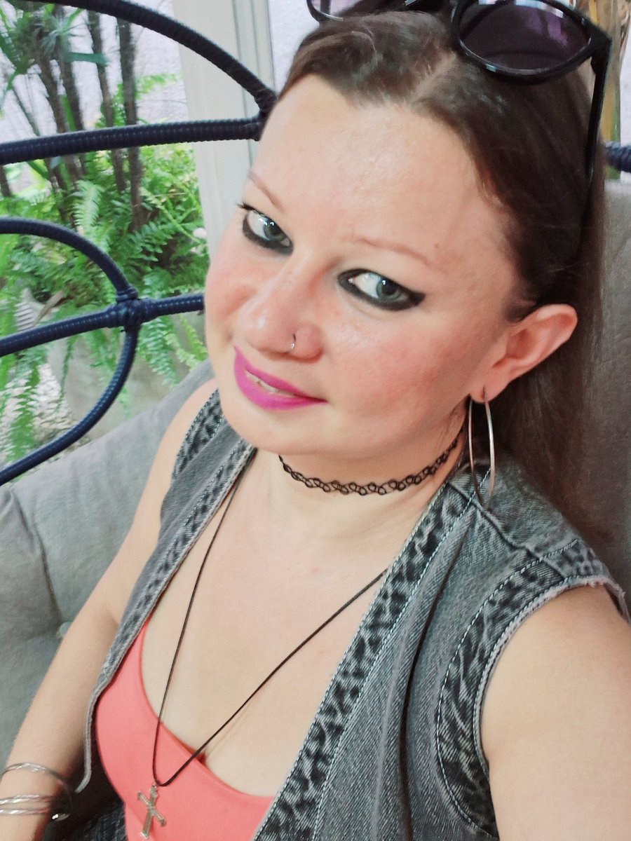 karlamarcolindj's tweet image. 😉 #Friends 👫 have an #AmazingWeekend ⛅️🌳🌻🐝

#Transform 😊🙌🏻🍀❤️ your #Fear 😱 in #Power 👑🔱🏆

😚🧡🏵👋🏻

#FriendsHaveAnAmazingWeekend #TransformYourFearInPower #TakeCare #MyNewSelfie #KarlaMarcolinDj #XPost  🇧🇷🇮🇹

🪬🧿💙