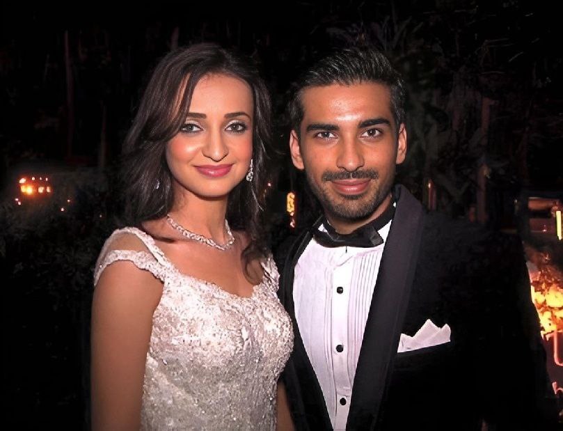 Happy anniversary ❤️❤️❤️
#SanayaIrani #Monaya