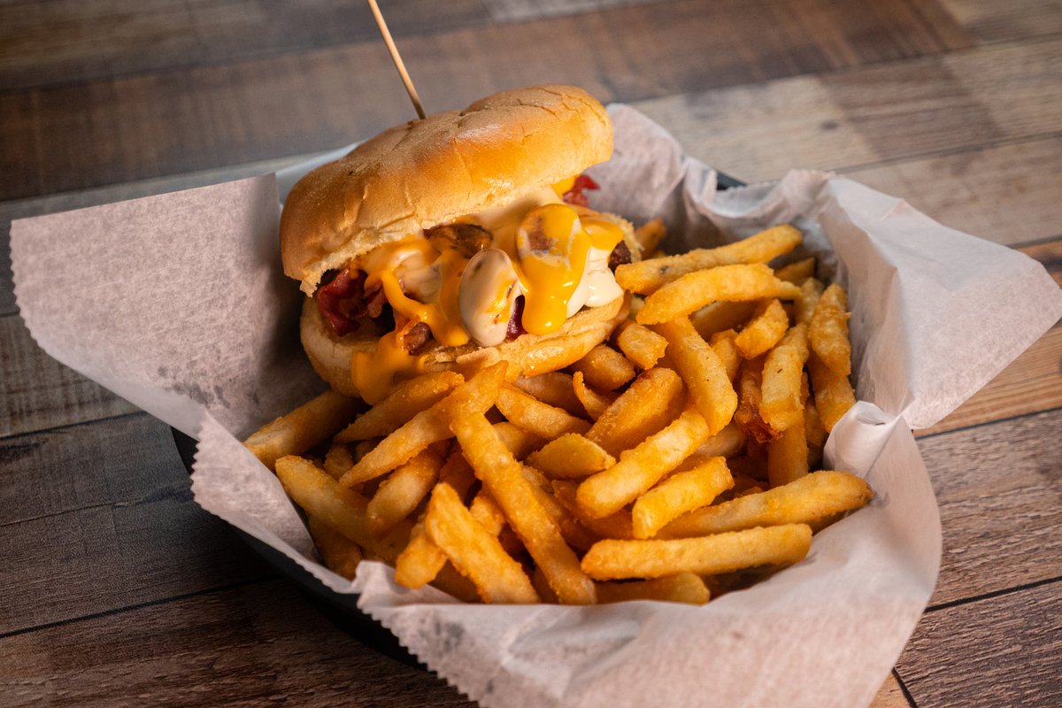 ThisGuysPizza's tweet photo. Thanks for the review on our Beef and Beer BBQ burger! We love it too!

"This is far and away the best burger I've ever had. Juicy, flavorful and the sauce...?"
https://t.co/Twri1mMGgn https://t.co/yYq3BuGoiA