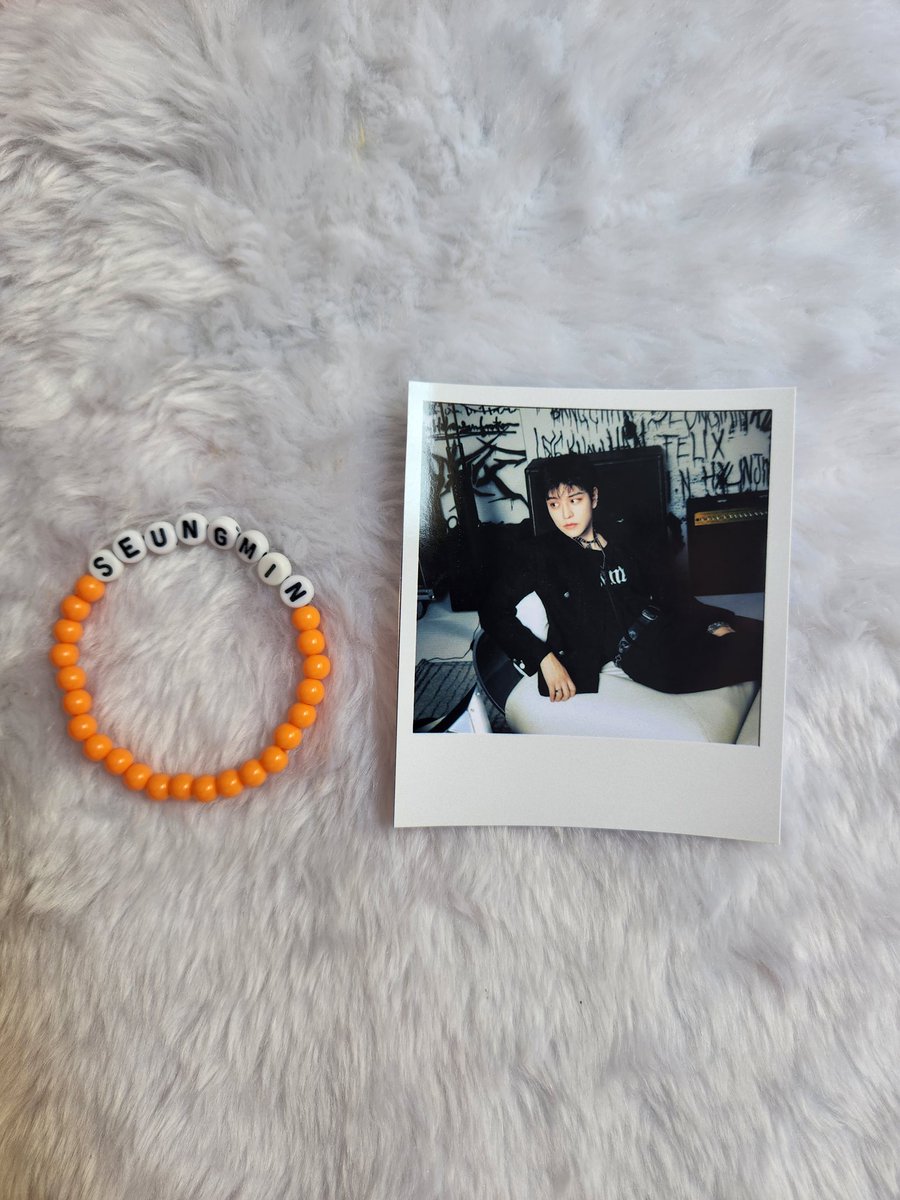 JuArmy1395's tweet photo. Pulseiras em miçanga dos membros do Stray Kids.
R$8,00
Cada pulseira acompanha uma polaroide para que você possa ficar no estilo e ter seu utt mais pertinho de você 💜
Aproveite e garanta já a sua 🌟
https://t.co/HSpsM2R8xM https://t.co/GgzaIyGhTp