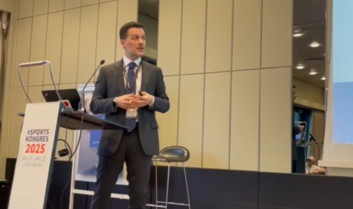 Sebastiano Nutarelli (@sebnutarelli) on Twitter photo An honor being invited again to present at the <a href="/sportskongres/">#Sportskongres</a>
This year symposium on knee arthrofibrosis + 3 studies on ACL rehab & injury risk reduction in soccer + recorded a podcast ๐ซก
As usual here, a great experience!
<a href="/Arthrofibrosis_/">International Arthrofibrosis Association</a> <a href="/EnteOspedaliero/">Ente Ospedaliero Cantonale</a> <a href="/ucddublin/">University College Dublin</a> An honor being invited again to present at the <a href="/sportskongres/">#Sportskongres</a>
This year symposium on knee arthrofibrosis + 3 studies on ACL rehab & injury risk reduction in soccer + recorded a podcast ๐ซก
As usual here, a great experience!
<a href="/Arthrofibrosis_/">International Arthrofibrosis Association</a> <a href="/EnteOspedaliero/">Ente Ospedaliero Cantonale</a> <a href="/ucddublin/">University College Dublin</a>