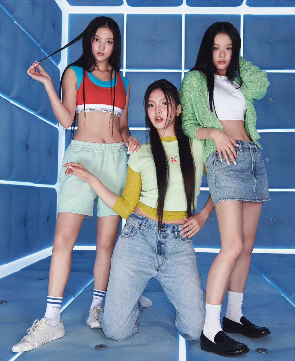 FranceHaerin's tweet photo. PHOTO┊ 250125

Haerin avec #HANNI (@HanniFRANCE) et #HYEIN (@Hyein_France) pour CALVEIN KLEIN 

#HAERIN #해린 #뉴진스 #NewJeans #JEANZFORFREE  • 🧚🏻‍♀️ https://t.co/RDE4WMlau3