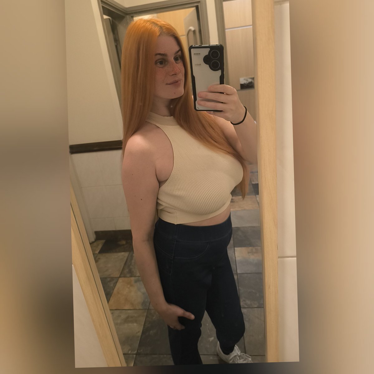 Currently playing some black ops 6 and forgot why I didn't play it so let's struggle together 
Twitch.tv/majestix__
#Repost #follow #twitch #streamer #Videogame #CallOfDutyBlackOps6 #StreamingNow