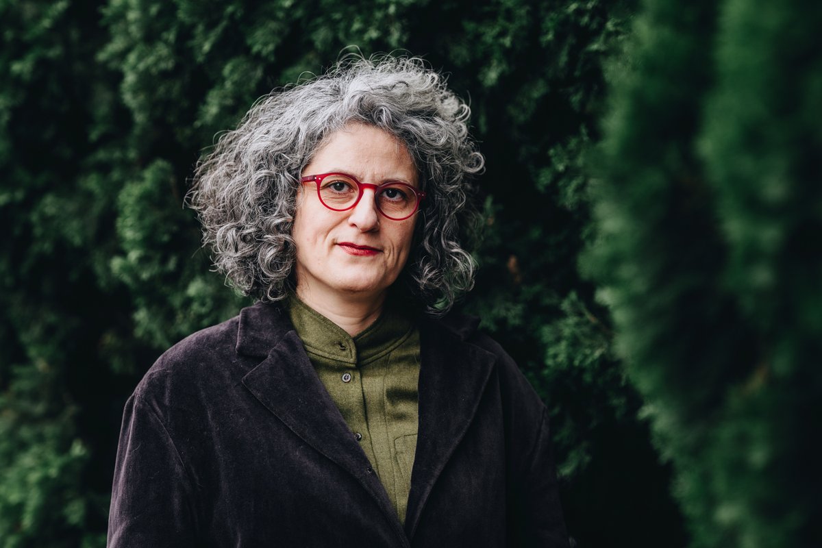 LES PORTRAITS 👩‍🎨
___
Cette année, Sébastien Moritz capture les cinéastes, les membres des jurys et les inivité·e·s du festival avec son objectif. 
Farahnaz Sharifi réalisatrice de My Stolen Planet

📸 @seb.moritz