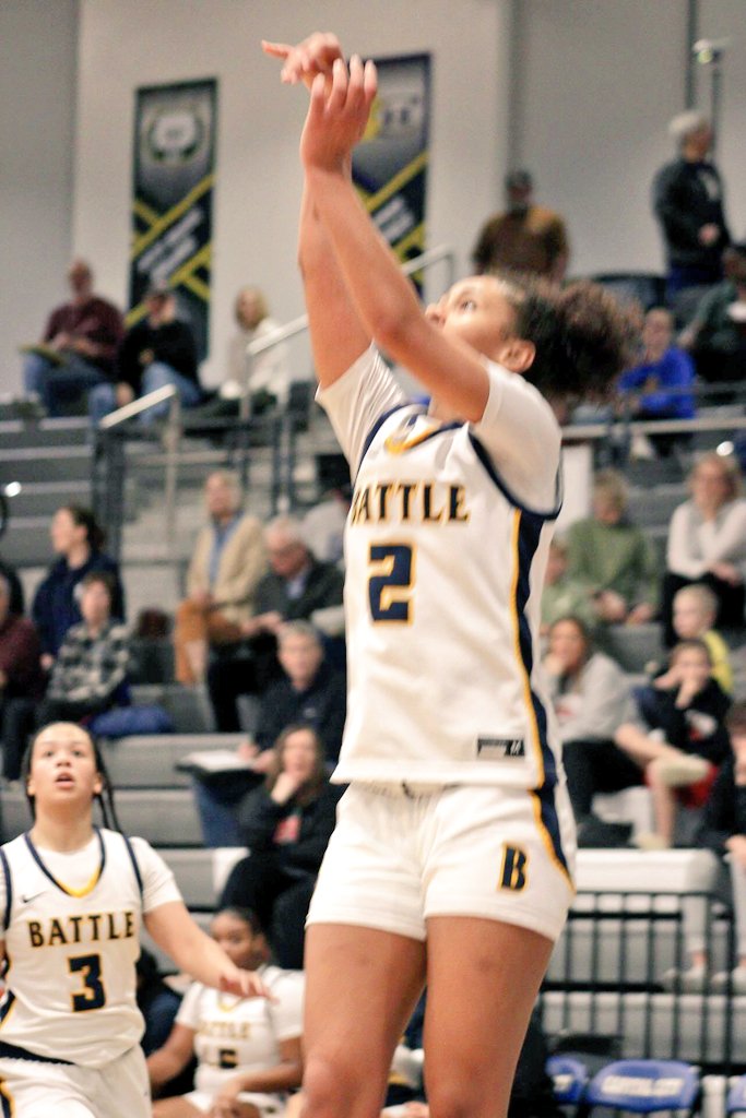 slr_dolphin's tweet photo. Nixa Tournament 🏆 ending today with #battlesquad12 🏀💙💛 and @swayy_joness taking on Cape Notre Dame at 11 a.m. at Nixa HS.
Live stream: https://t.co/nx0CUQBjw0
#rememeberthename #SwayLJones #sophomoreyear #hardwork #girlswhoball #Motivation #teamwork #ballislife https://t.co/QKIOu8fedn
