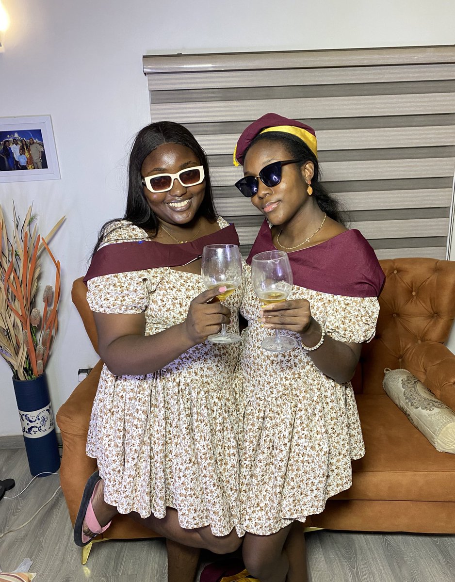 liz_macc's tweet photo. Bagged a Degree and a Sister 🍾🥂🎊
So Proud of us 🥂

@0rinope https://t.co/MW77mGuttd