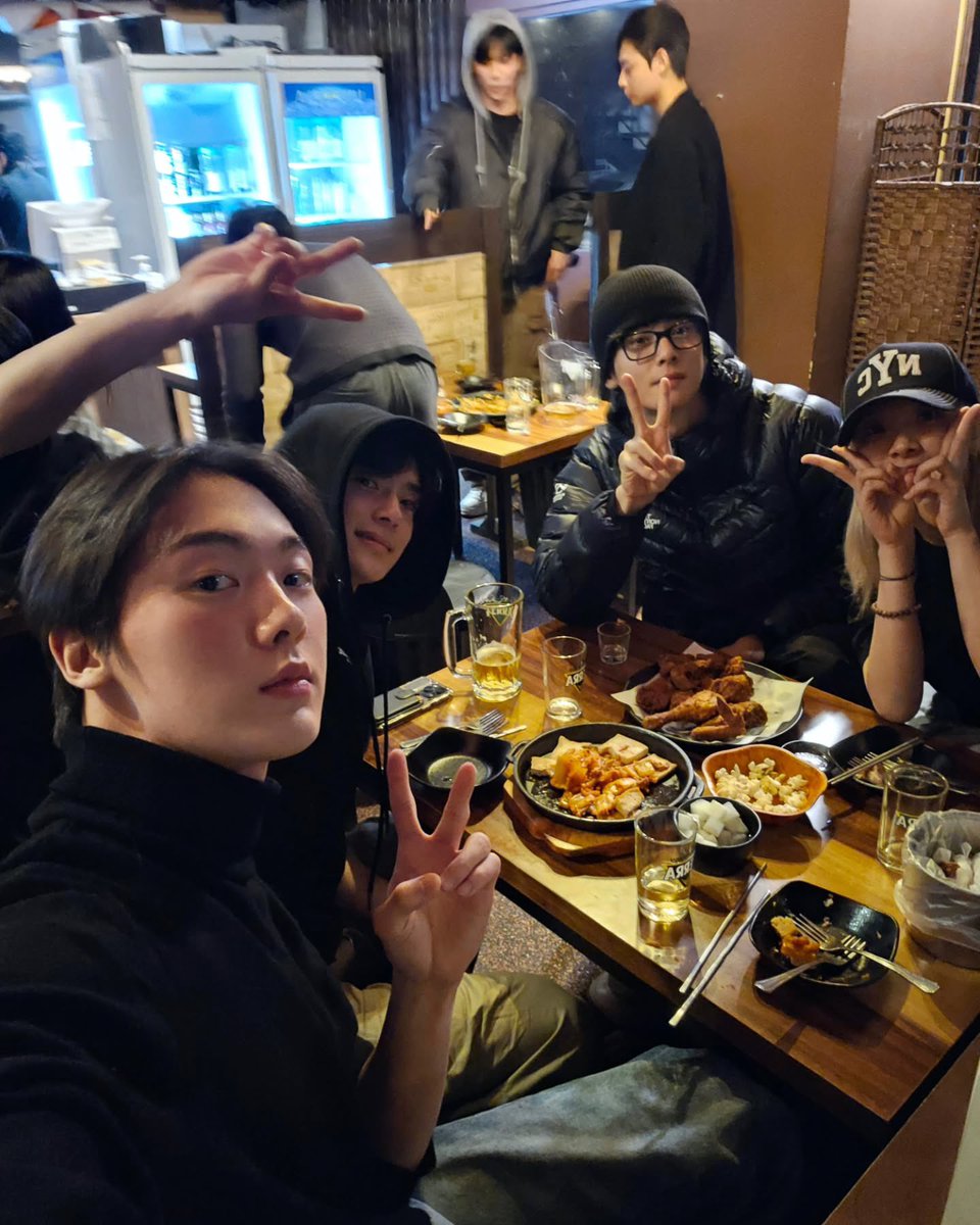 _moonkongdal's tweet photo. 산하 인스타 
생일 축하해 형 많이 보고싶다

#문빈 #윤산하 https://t.co/PcH9LauvYc