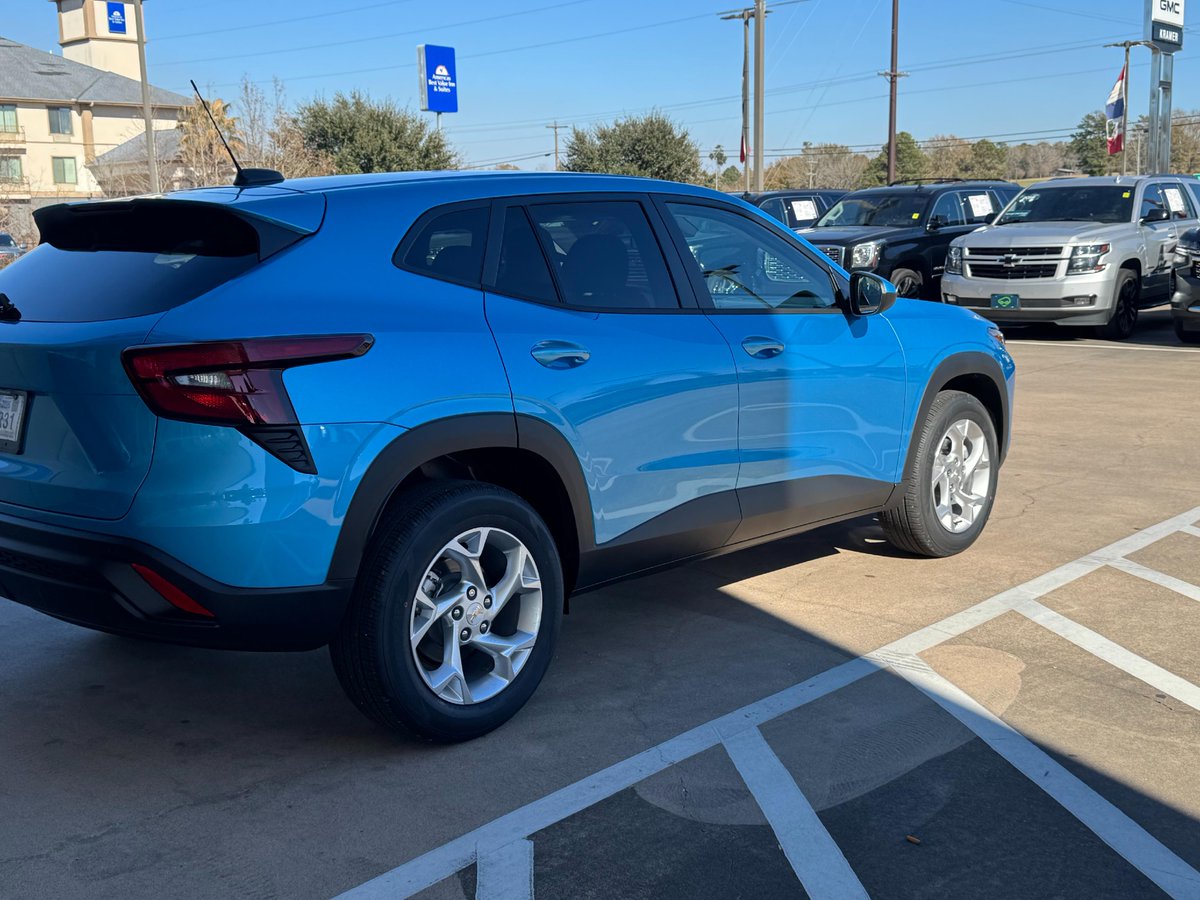 KramerChevyGmc's tweet photo. Big congratulations to the Lindseys and
welcome to the Kramer family. 💙
☎️ Call us! (936) 630-9207
🖥️ Website link: https://t.co/Cj4APuN83b
#KramerAutoplex #KramerCGMC #LivingstonTX #Car
#TogetherLetsDrive #ChevroletDealership #NewCarSales https://t.co/9Uef0by1nJ