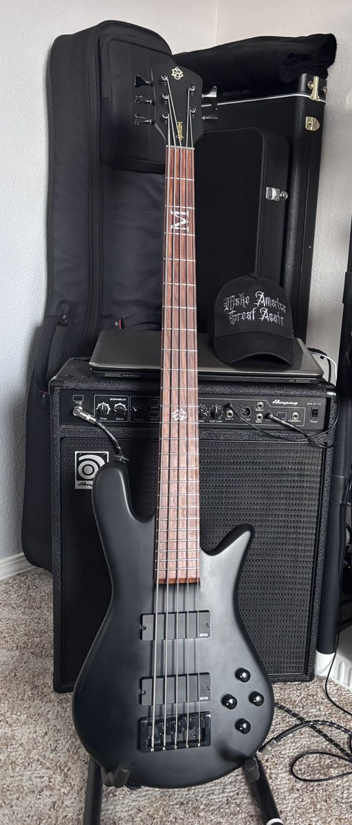 miky_maiorano's tweet photo. Have a little fun today, new strings, clean up, fretboard oiled, get a little practice in playing some double shots with Monster! 
#spectorbass #ampeg https://t.co/jbGMGrTi6V