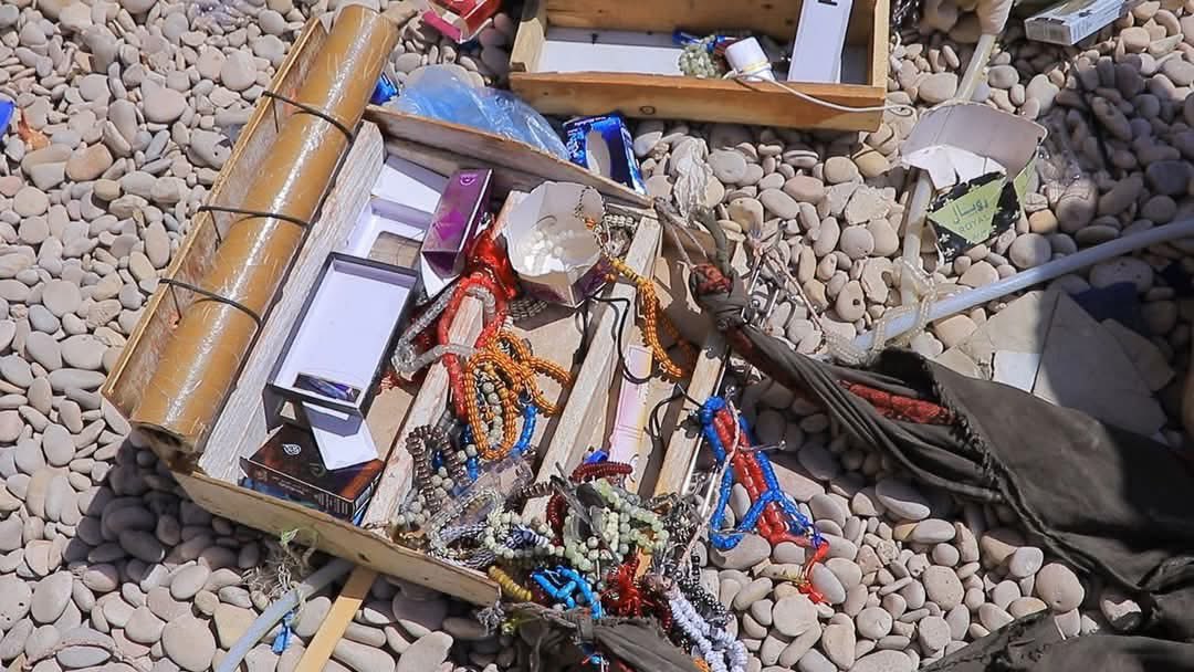 PL_CTOperations's tweet photo. #Boosaaso: January 25, 2025: (Photos) These are the explosives discovered in the house of the foreign man who was killed by the forces last night while planting a bomb on the main road. #Puntland
#CounterterrorismOperation. https://t.co/7ak3zPafpv
