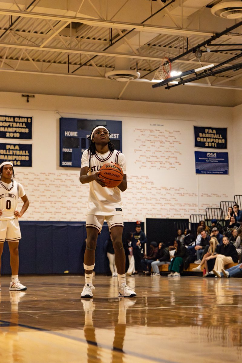 St. Luke's Boys Hoops ⚡️🏀 tweet media