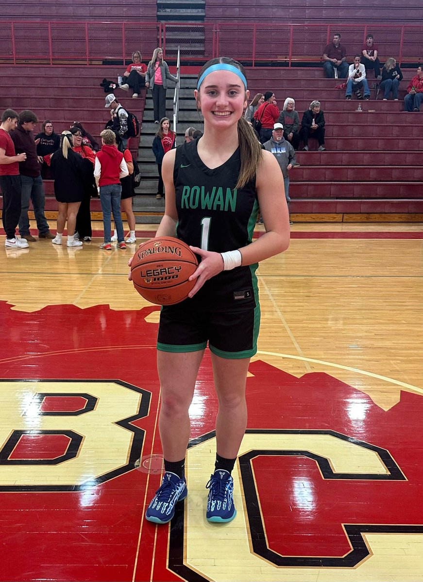 Diamond Wills tweet media