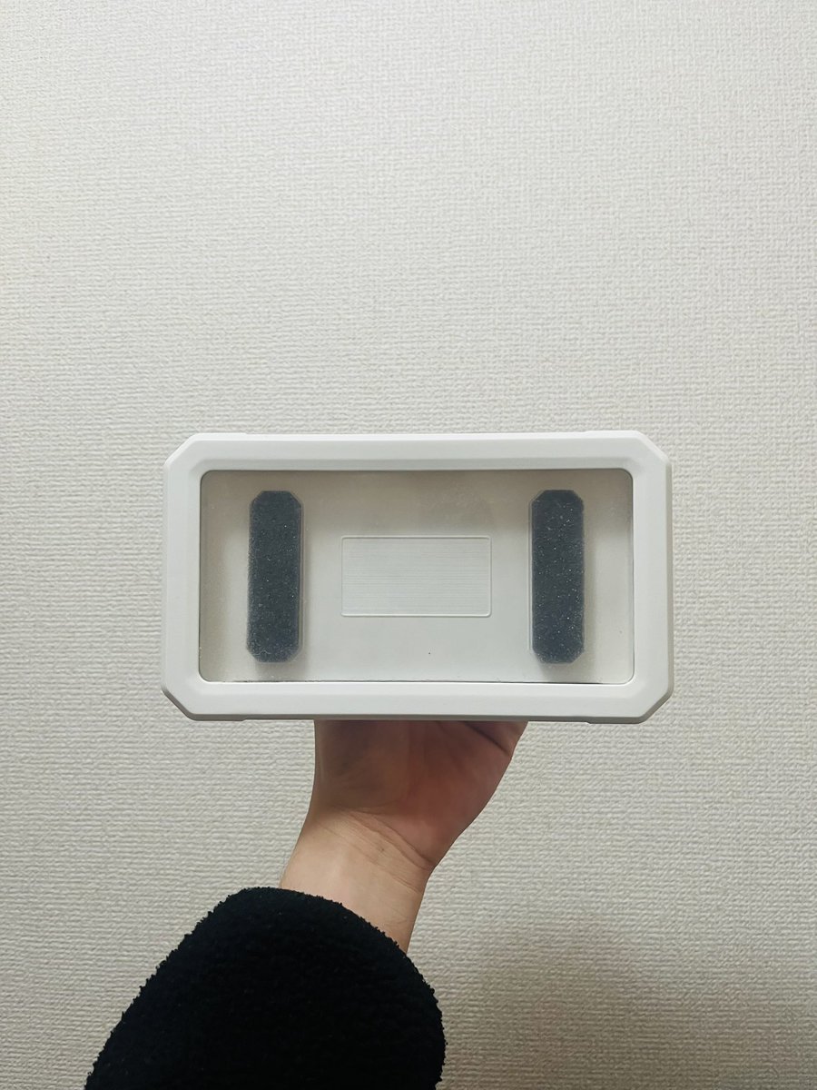 スリーコインズのお風呂用スマホケースがボンバーマンのすぎる😳💣💥
