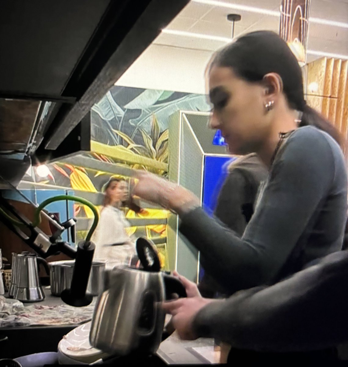 zeudisversion's tweet image. I think I’ve seen this film before 😂

#grandefratelllo #kettlegate