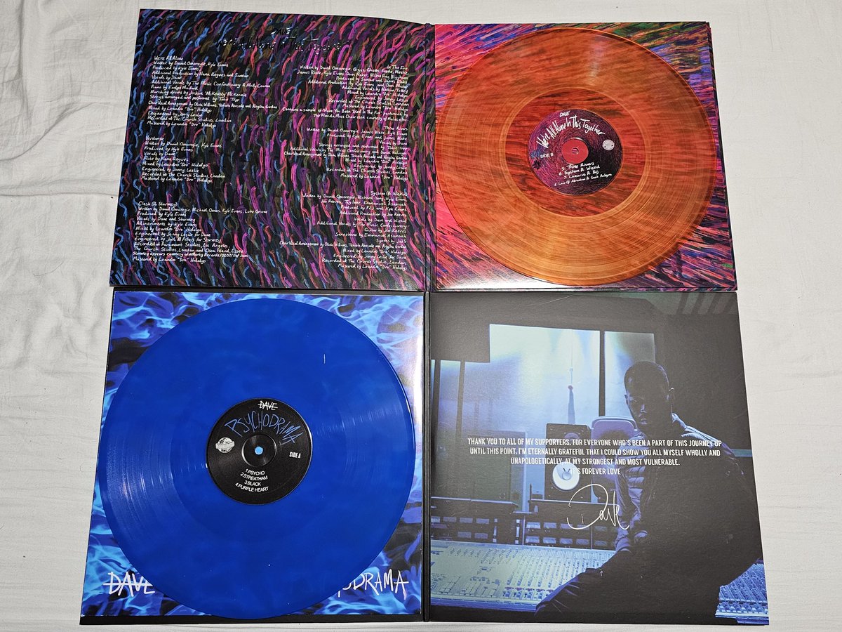 adnxn_ahmed's tweet image. added 2 future classics to the collection today. 
@Santandave1 the quality gone into these vinyl releases 🔥

#vinylrecords #vinylcommunity #dave #ukrap #vinyl