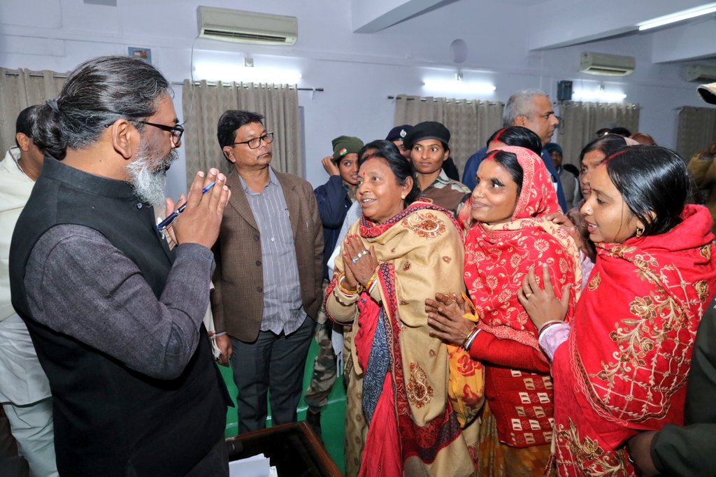 Hemant Soren tweet media