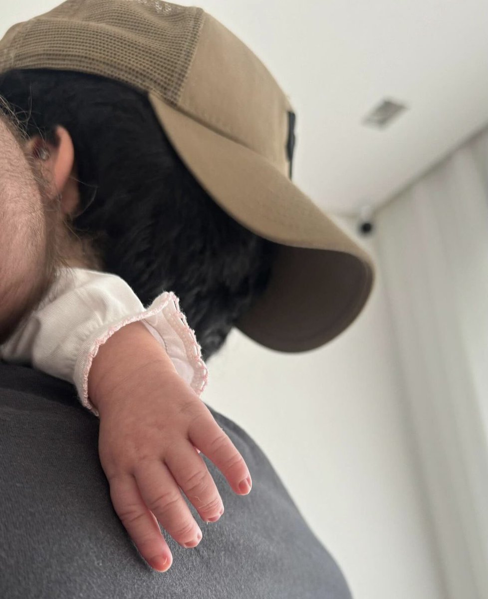 mari VIVEU O RH 🌃🧙 tweet media