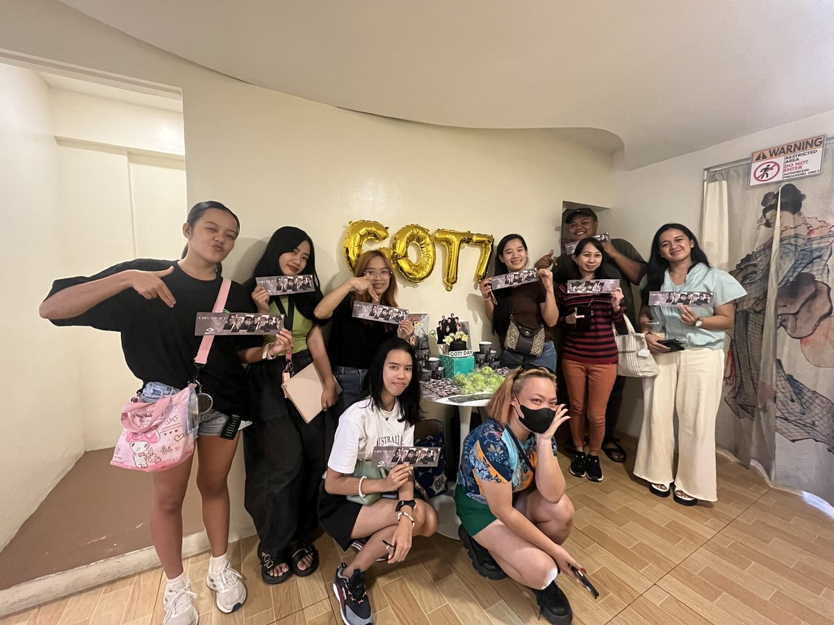 GOT7NEGROSBCD's tweet photo. 📍Anniversary and Comeback Celebration 🎉💚
thank you so much our dear Ahgases
#GOT7Negros #GOT7  #GOT7_PYTHON  #GOT7_WINTER_HEPTAGON  #GOT7_11TH_BIRTHDAY https://t.co/3VkO30mxwy
