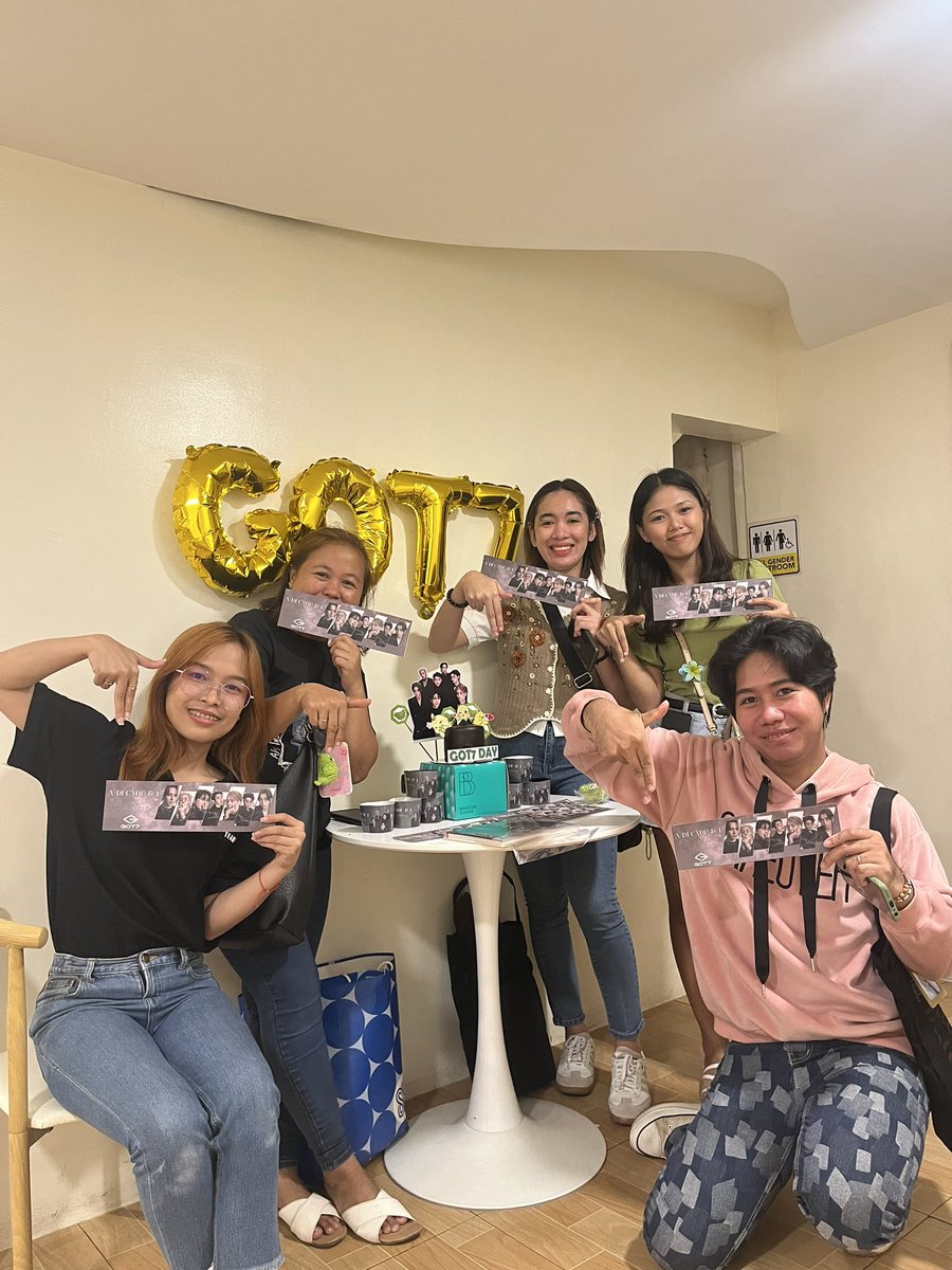 GOT7NEGROSBCD's tweet photo. 📍Anniversary and Comeback Celebration 🎉💚
thank you so much our dear Ahgases
#GOT7Negros #GOT7  #GOT7_PYTHON  #GOT7_WINTER_HEPTAGON  #GOT7_11TH_BIRTHDAY https://t.co/3VkO30mxwy