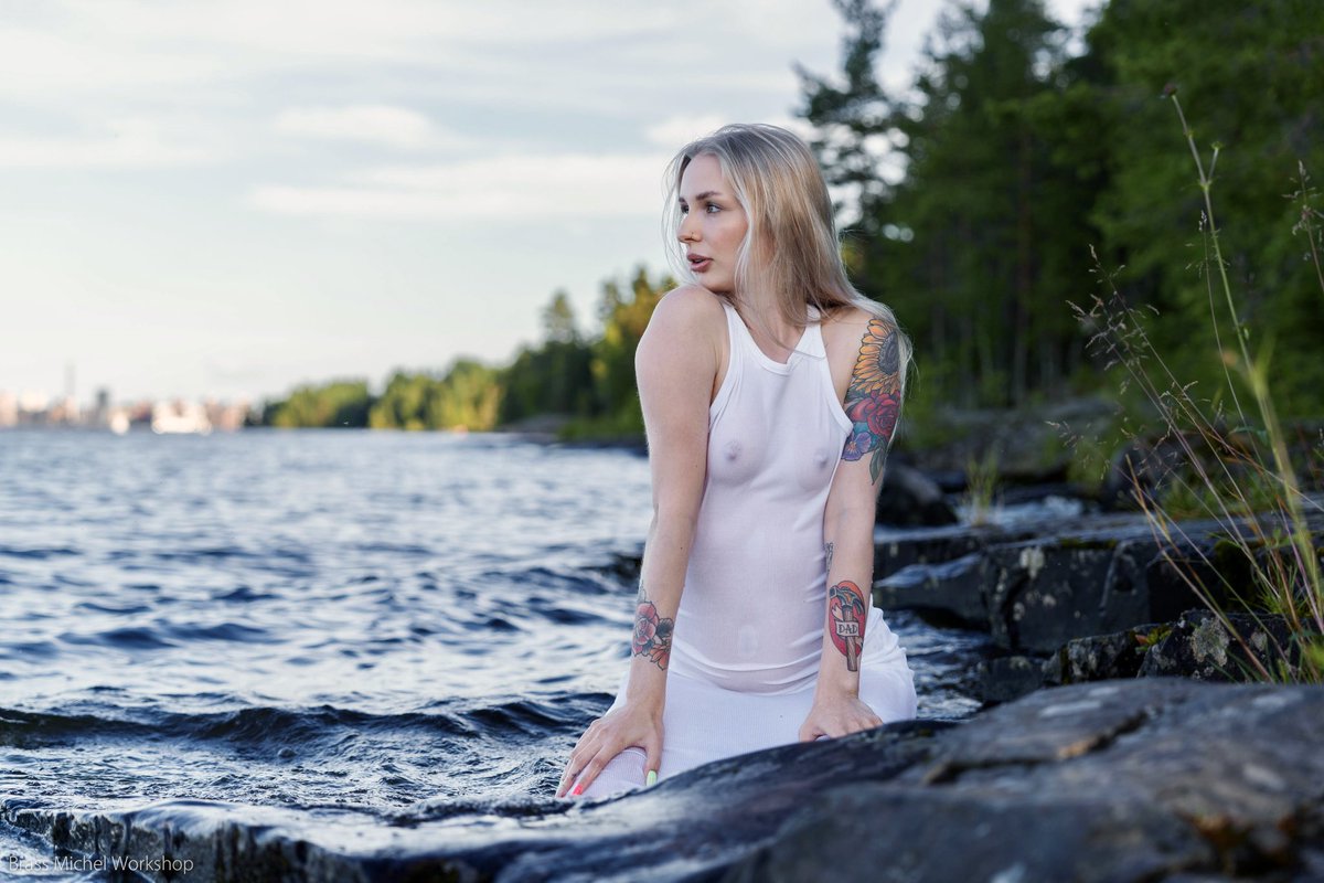 Soon it’s summer again and we’re going to shoot a million photos with <a href="/noravirallinen/">Nora🖤 | TRE</a> just as we did last summer.