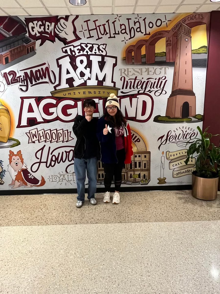 EISDMemorialHS's tweet photo. Our 10th-grade students had an unforgettable experience visiting Texas A&amp;M University! From exploring the beautiful campus to learning about academic programs and the rich traditions of Aggie life, they even had a bonus meet with Reveille! #FutureAggies #CollegeBound  💙❤️ https://t.co/CMHEPyvavq