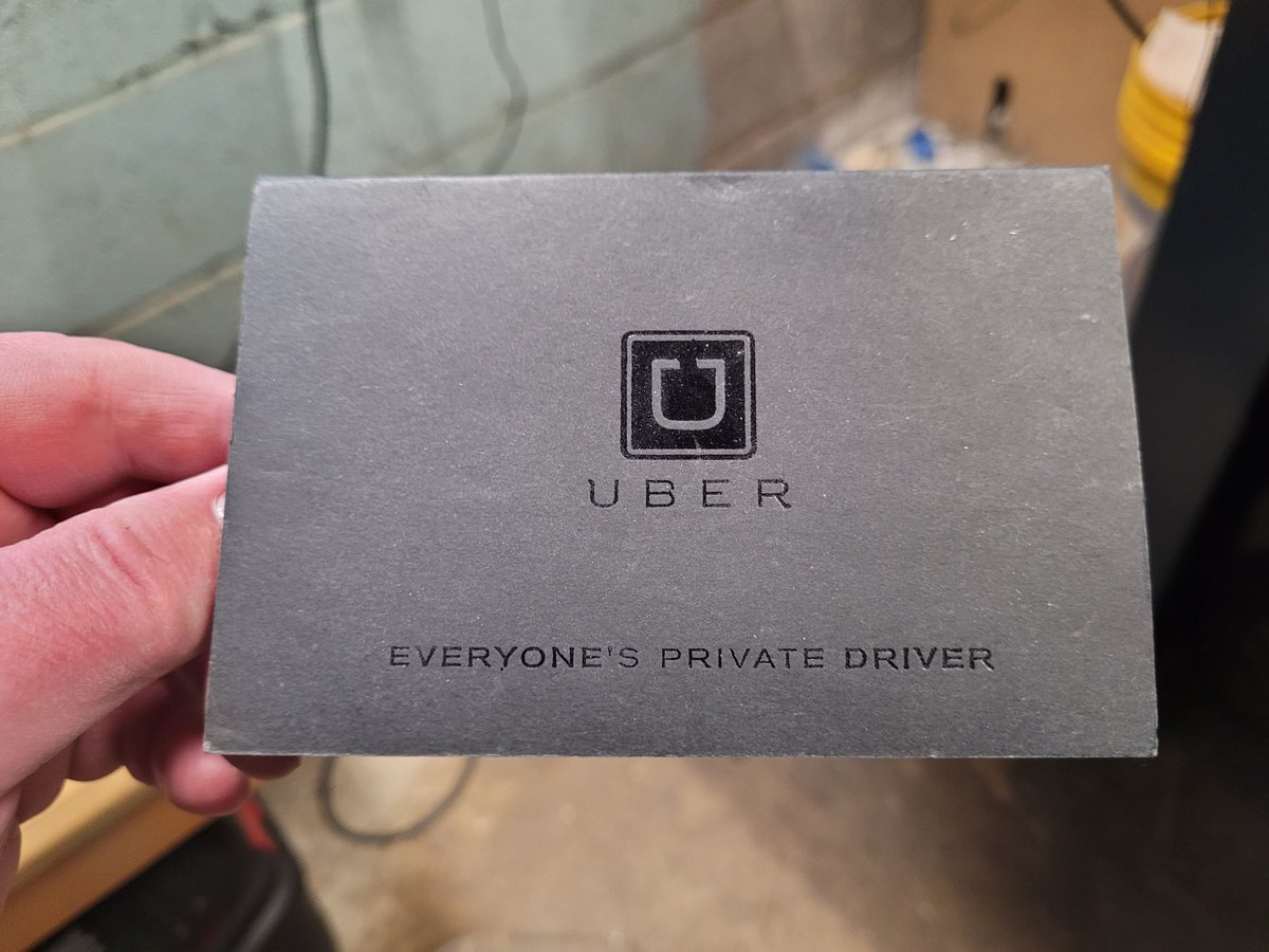 Gary7770's tweet photo. Cleaning out some stuff and this blast from the past took me back to a titanium conference in Baltimore when @Uber @UberSoc was just getting started https://t.co/MwEv73cddy
